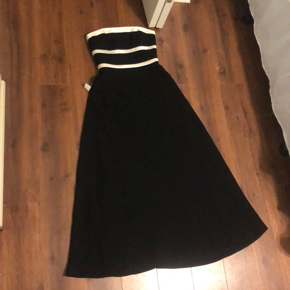ANN TAYLOR LONG BLACK DRESS